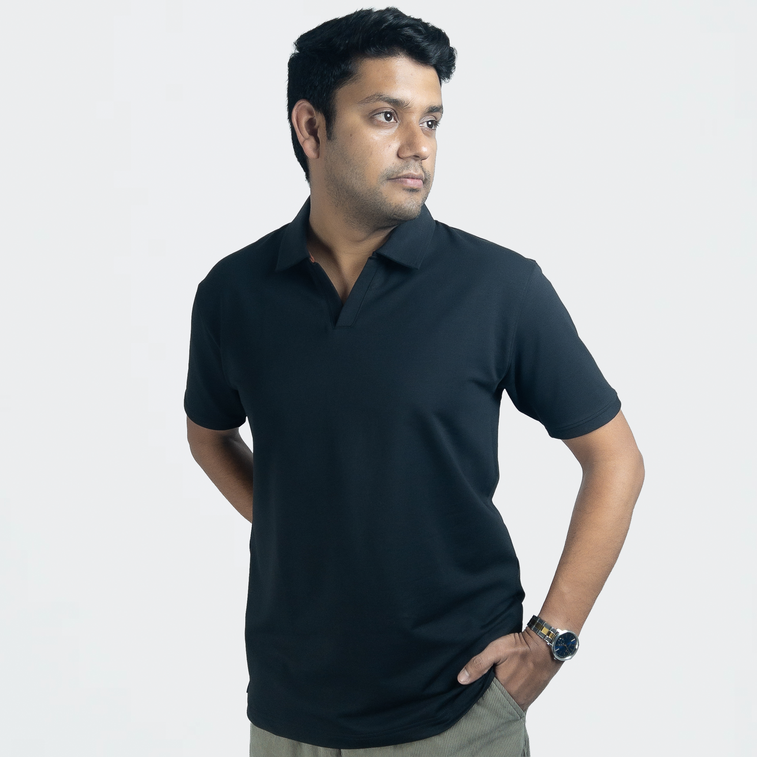 EverSharp Polo - No Ironing Needed - Black V-Neck Collar