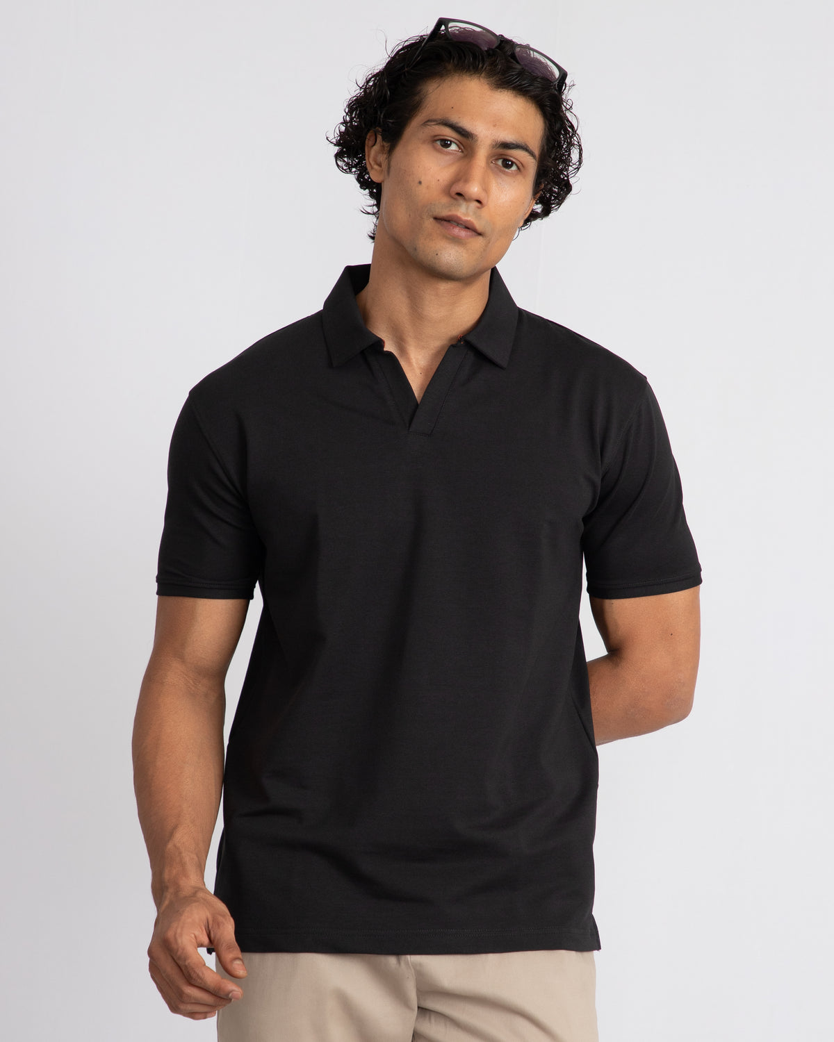 EverSharp Polo - No Ironing Needed - Black V-Neck Collar