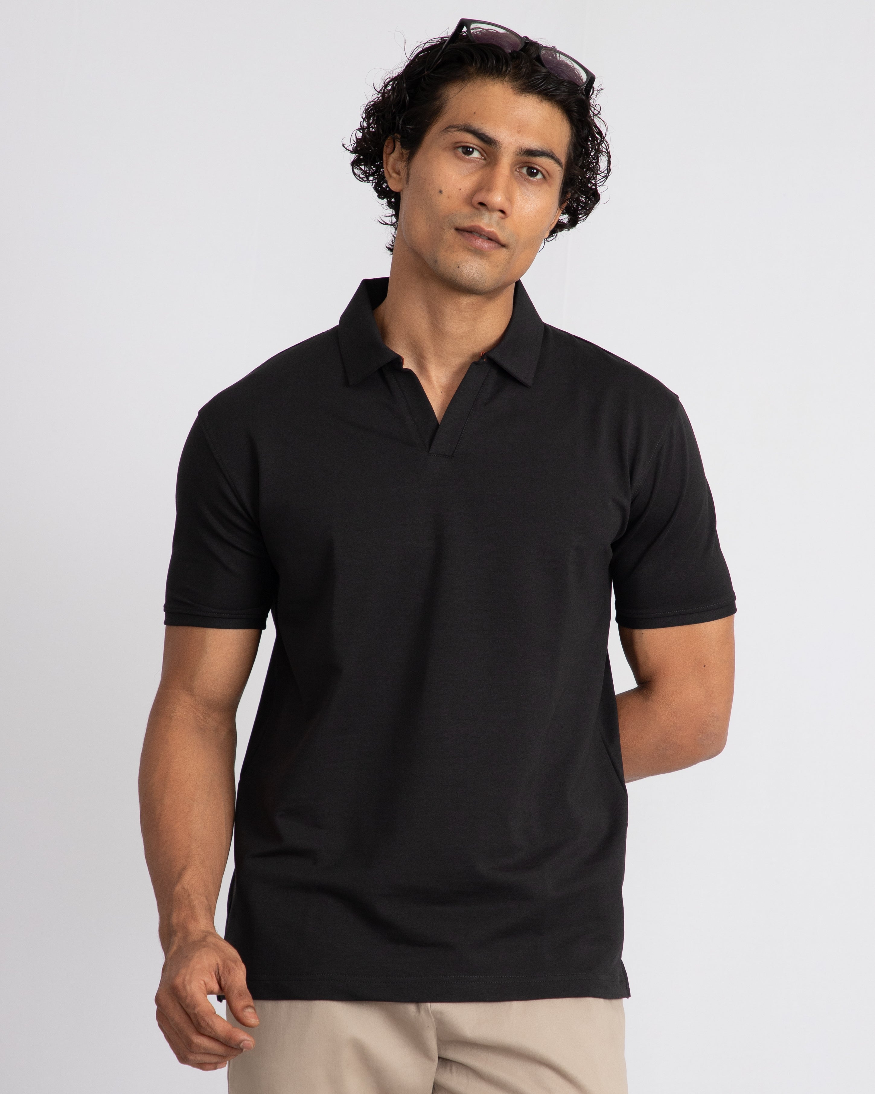 EverSharp Polo - No Ironing Needed - Black V-Neck Collar